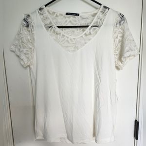 NWT Pink Clover Stitch Fix white lace sleeve tee, size XS Petite